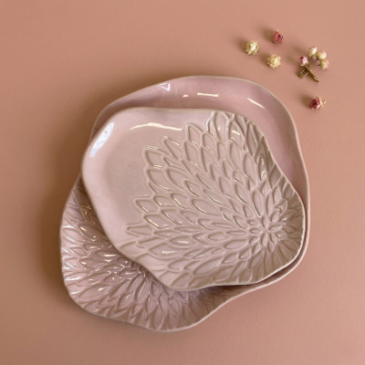 Patera ceramiczna różowa 27 cm  "Dalia"