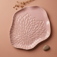Duża patera ceramiczna różowa 34 cm "Dalia"